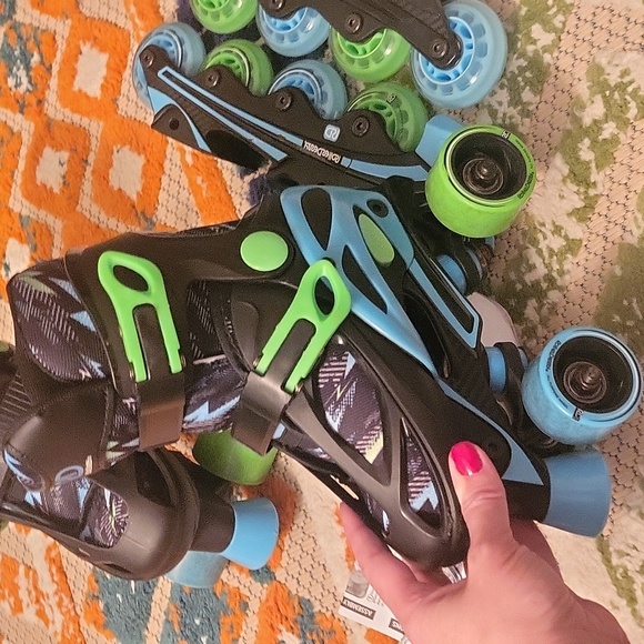 Roller Blades - Picture 3 of 4